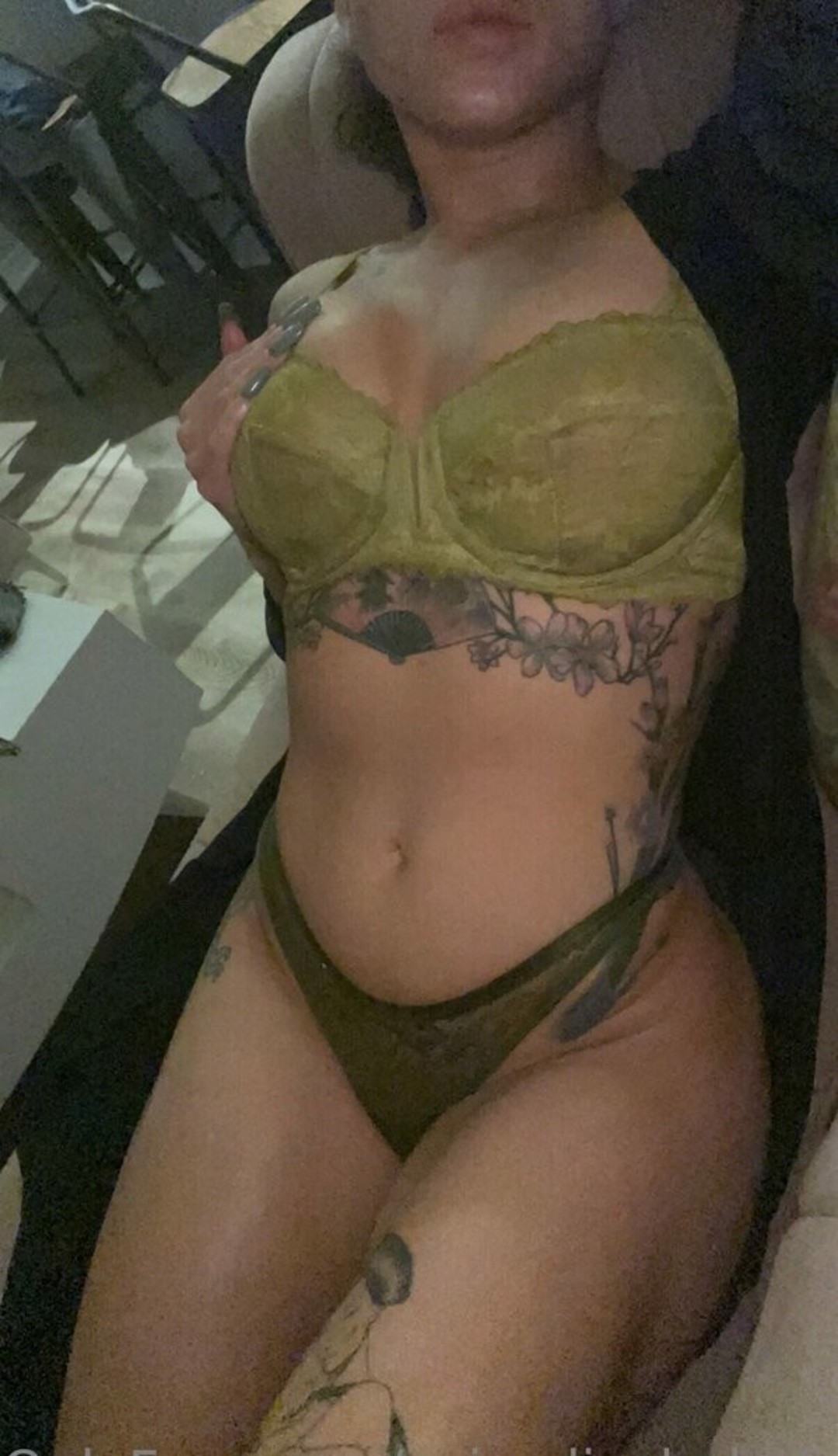 Foto di nudo di fuga di OnlyFans di Spicedicebabyfree #6 Foto di nudo di fuga di OnlyFans di Spicedicebabyfree #6
