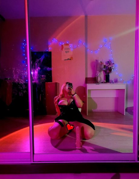 Foto di nudo di fuga di OnlyFans di Utkashnitke