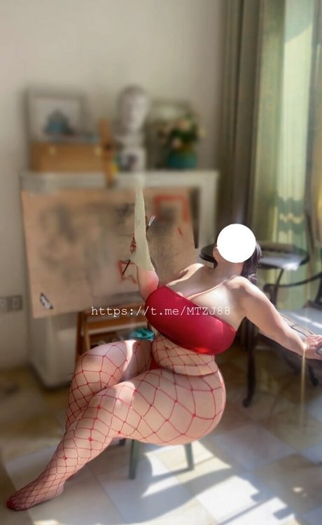 Foto di nudo di fuga di OnlyFans di Pisheneva
