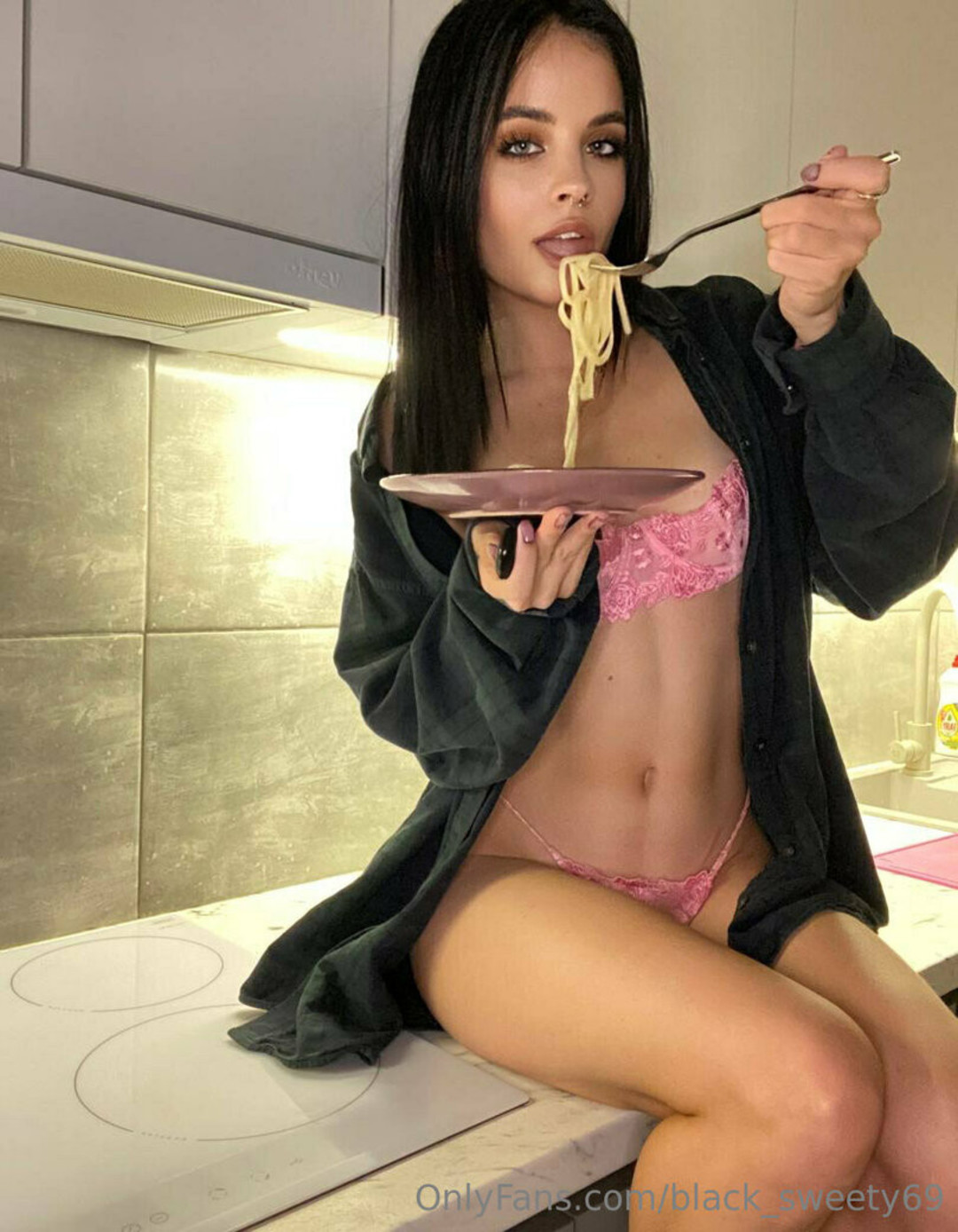 Foto di nudo di fuga di OnlyFans di Karinasweety69 #26 Foto di nudo di fuga di OnlyFans di Karinasweety69 #26