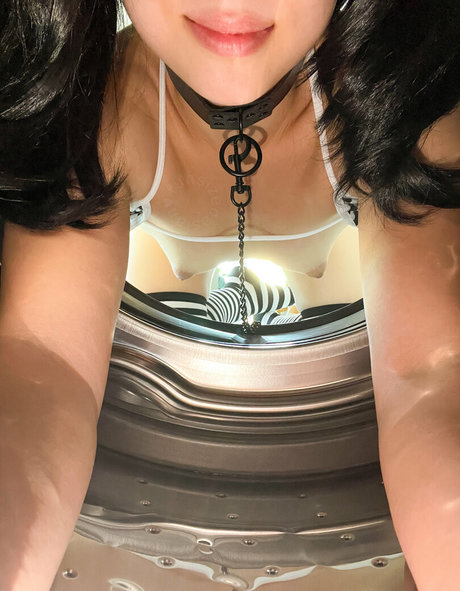 Foto di nudo di fuga di OnlyFans di Funsizedasian