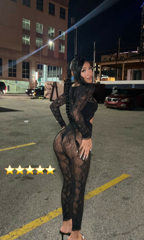 Foto di nudo di fuga di OnlyFans di Kianti Anina