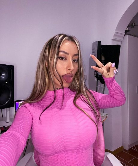 Larataylorbb