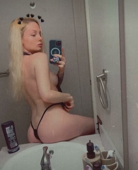 Foto di nudo di fuga di OnlyFans di Jeneveve Brown