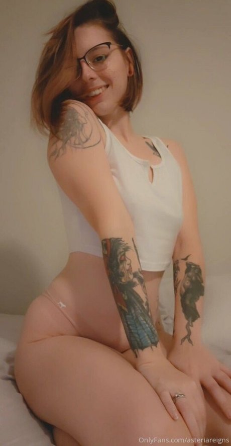 Foto di nudo di fuga di OnlyFans di Asteriareigns