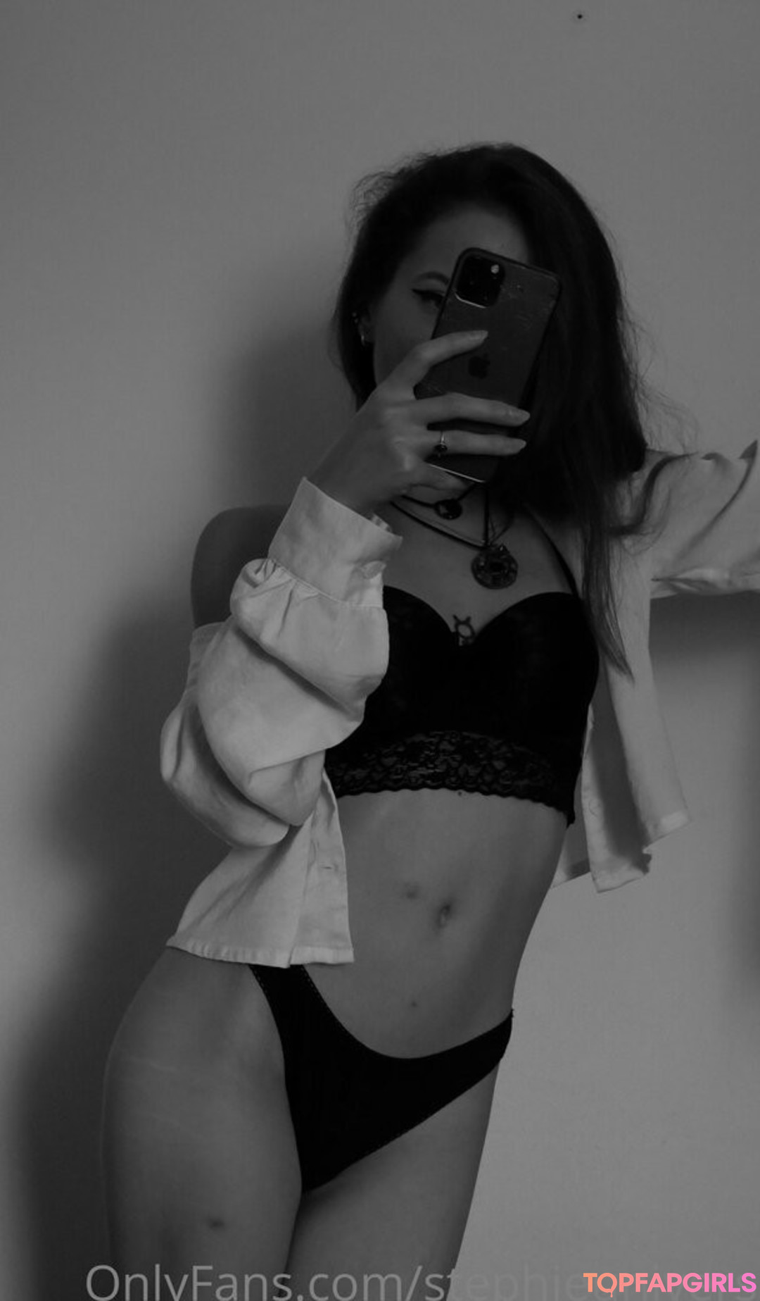 Foto di nudo di fuga di OnlyFans di Stephieunivers #6 Foto di nudo di fuga di OnlyFans di Stephieunivers #6