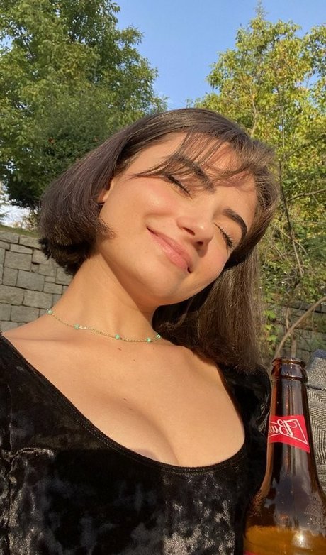 Foto di nudo di fuga di OnlyFans di Nisa Kavak