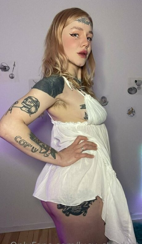 Foto di nudo di fuga di OnlyFans di Lucykinky