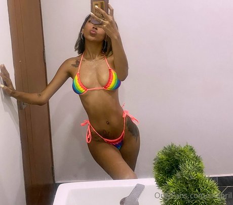 Foto di nudo di fuga di OnlyFans di Sxabrilfree