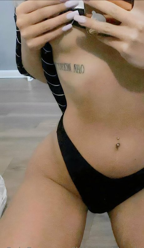 Littletinyblonde