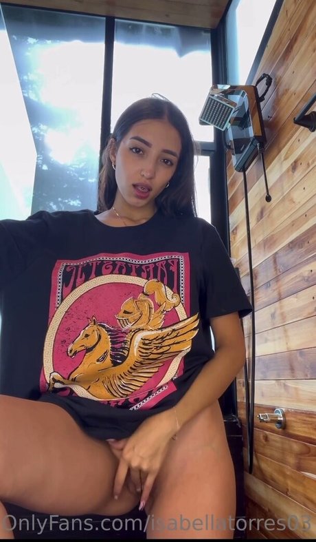Foto di nudo di fuga di OnlyFans di Isabella Torres