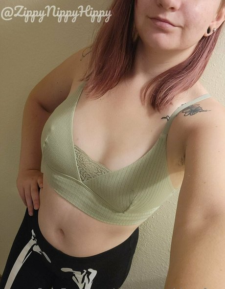 Foto di nudo di fuga di OnlyFans di Zippynippyhippyfree