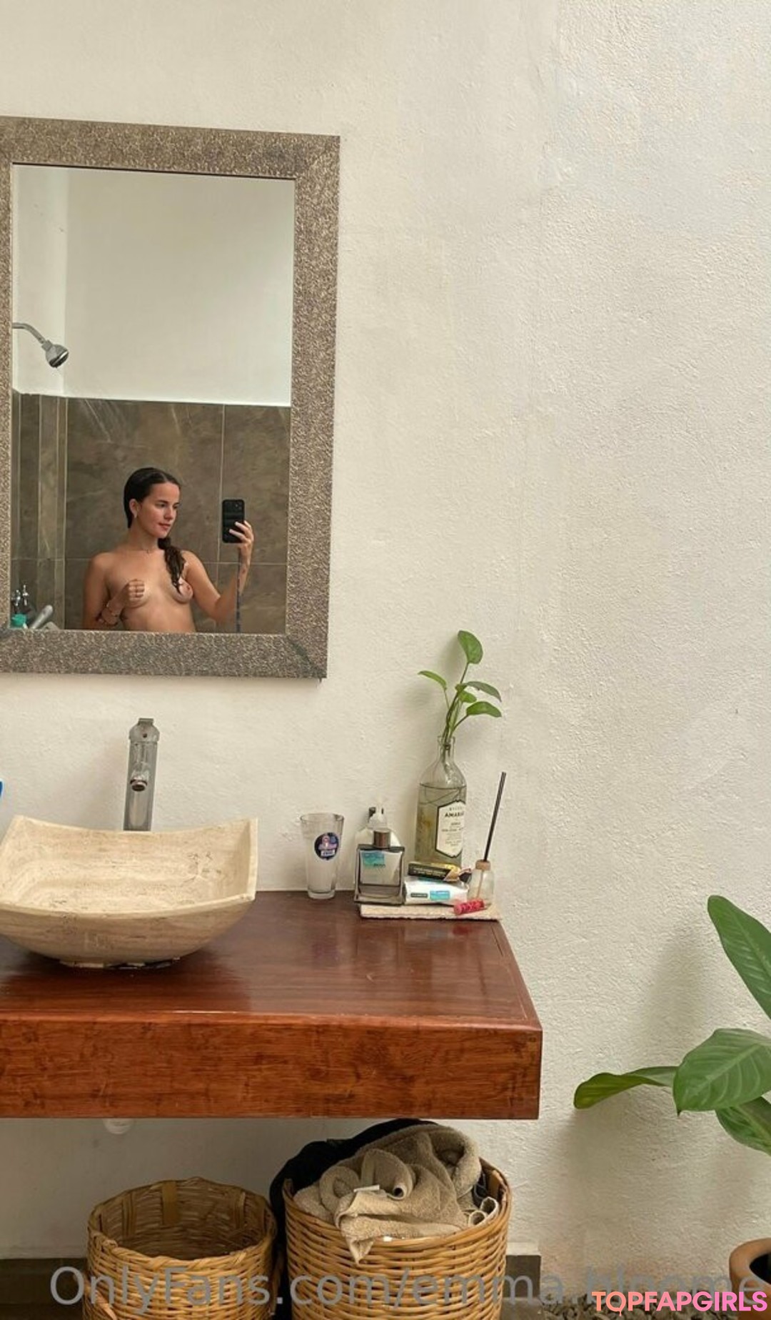 Foto di nudo di fuga di OnlyFans di Emmabloome #21 Foto di nudo di fuga di OnlyFans di Emmabloome #21