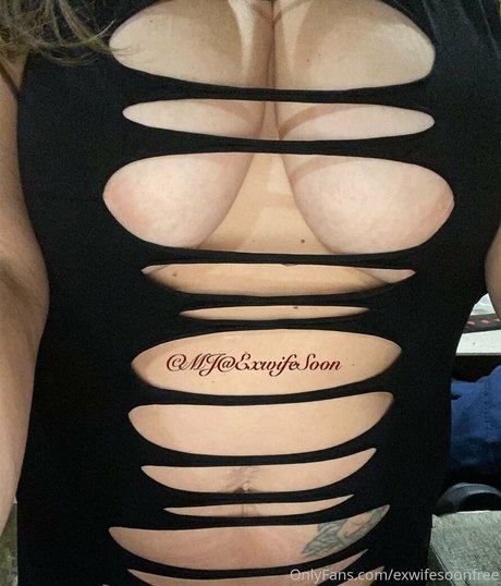 Foto di nudo di fuga di OnlyFans di Exwifesoonfree