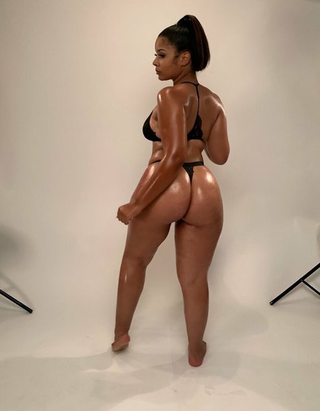 Foto di nudo di fuga di OnlyFans di Ciinderchella