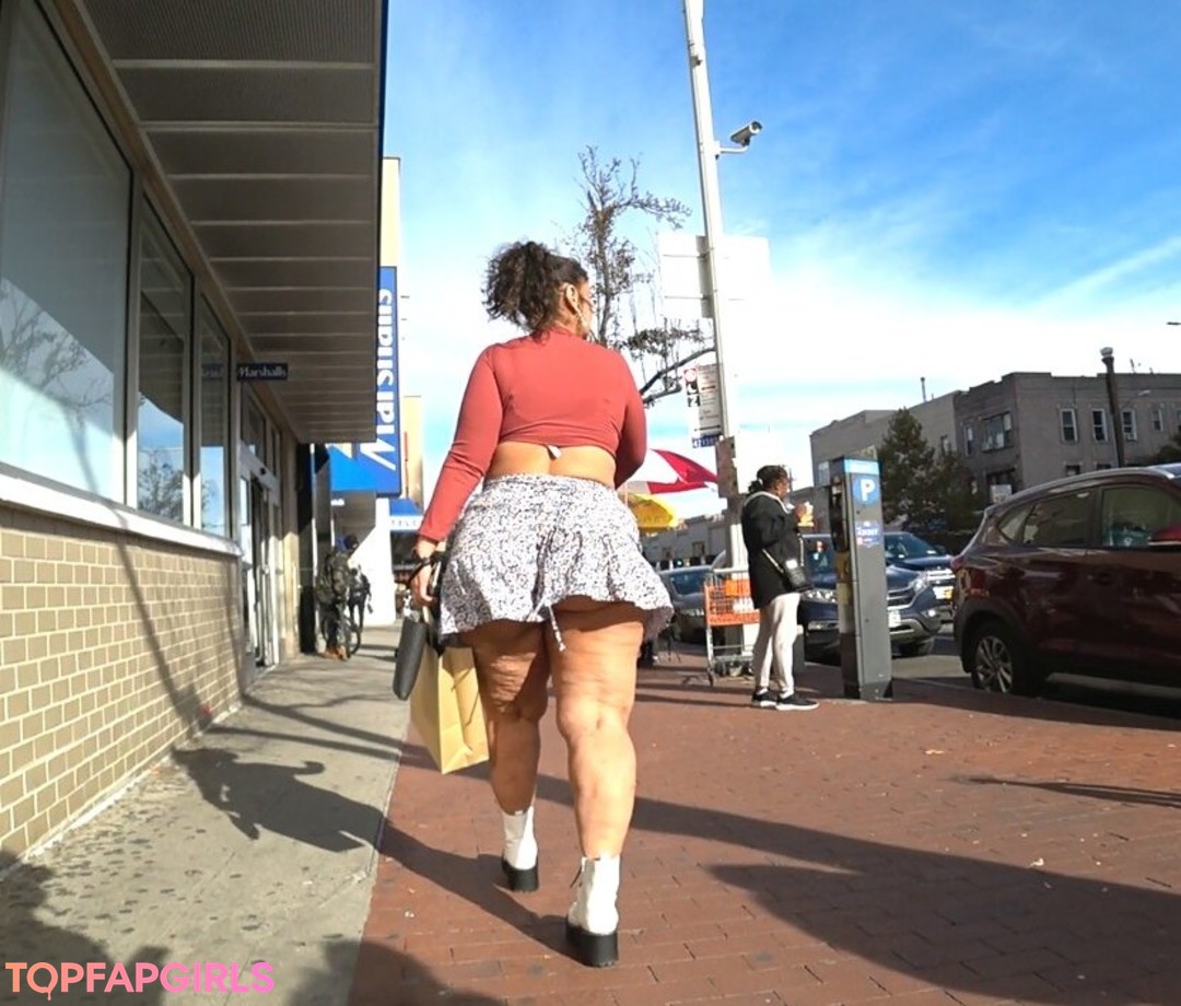 Foto di nudo di fuga di OnlyFans di Goddess Naughtia #6 Foto di nudo di fuga di OnlyFans di Goddess Naughtia #6