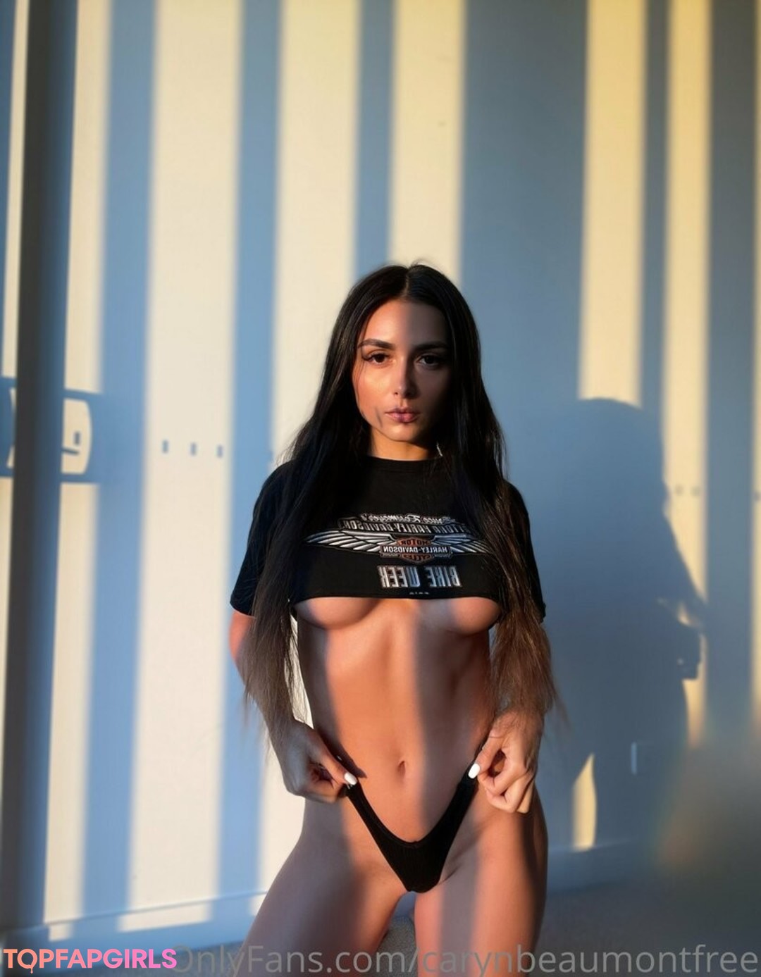 Foto di nudo di fuga di OnlyFans di Carynbeaumontfree #8 Foto di nudo di fuga di OnlyFans di Carynbeaumontfree #8