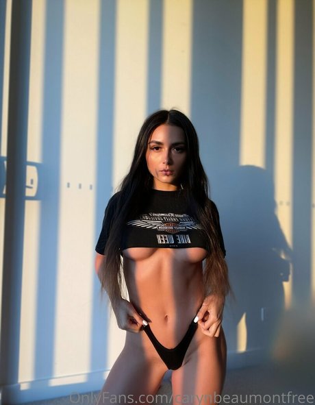 Foto di nudo di fuga di OnlyFans di Carynbeaumontfree