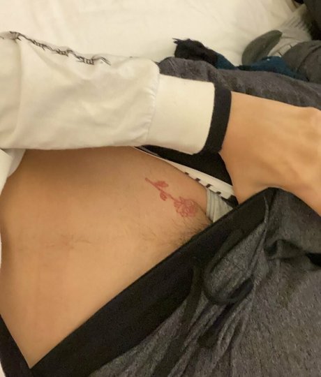 Foto di nudo di fuga di OnlyFans di Felina