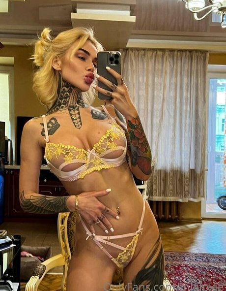 Miafoxybae