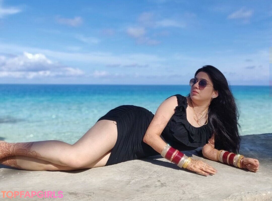 Foto di nudo di fuga di OnlyFans di Iwishwithprachi #15 Foto di nudo di fuga di OnlyFans di Iwishwithprachi #15