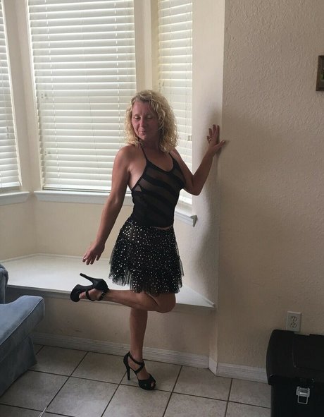 Foto di nudo di fuga di OnlyFans di Naughty Jeanette