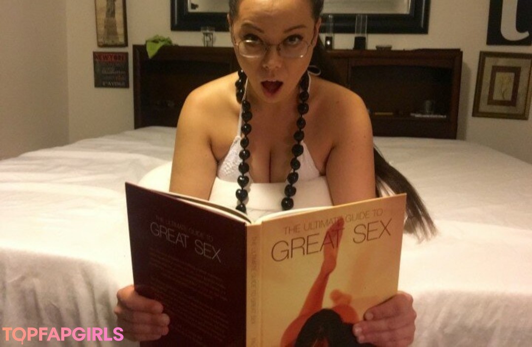 Foto di nudo di fuga di OnlyFans di Molly Songbird #10 Foto di nudo di fuga di OnlyFans di Molly Songbird #10