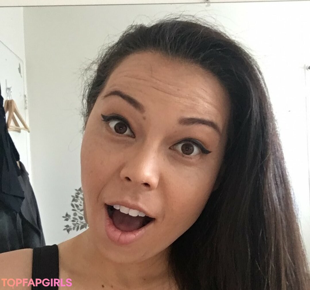 Foto di nudo di fuga di OnlyFans di Molly Songbird #17 Foto di nudo di fuga di OnlyFans di Molly Songbird #17
