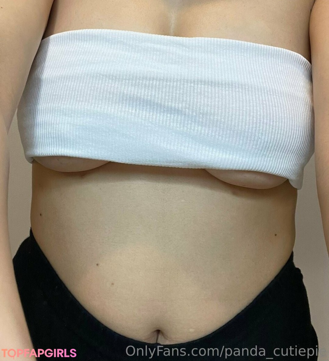 Foto di nudo di fuga di OnlyFans di Pandacutiepie #11 Foto di nudo di fuga di OnlyFans di Pandacutiepie #11