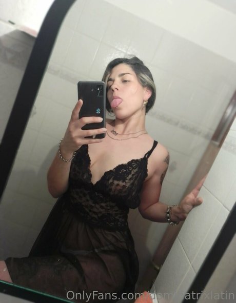 Foto di nudo di fuga di OnlyFans di Dominatrixlatin