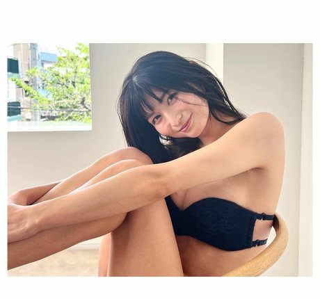 Foto di nudo di fuga di OnlyFans di Oshima Rino