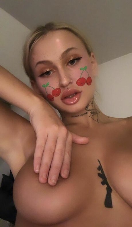Foto di nudo di fuga di OnlyFans di Elin Junkergard