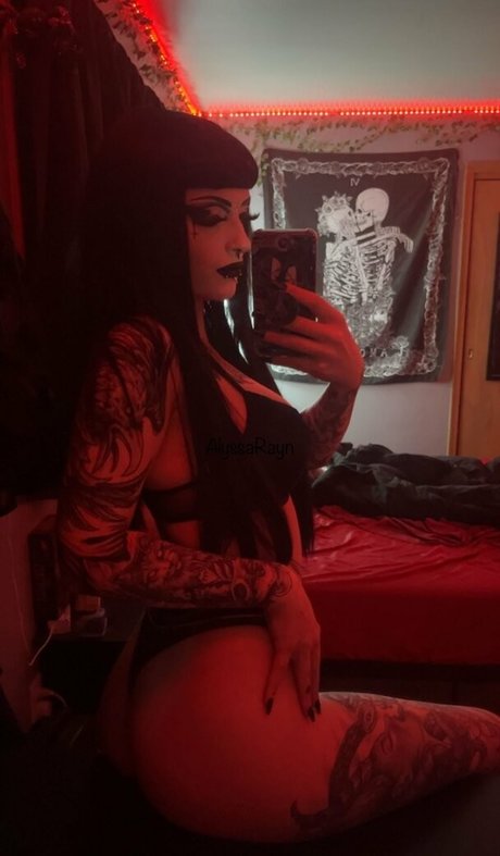 Foto di nudo di fuga di OnlyFans di Alyssa Rayn
