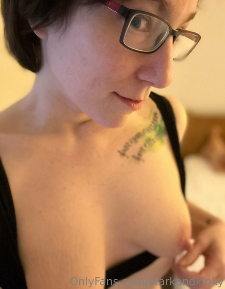 Foto di nudo di fuga di OnlyFans di Starkandkinky