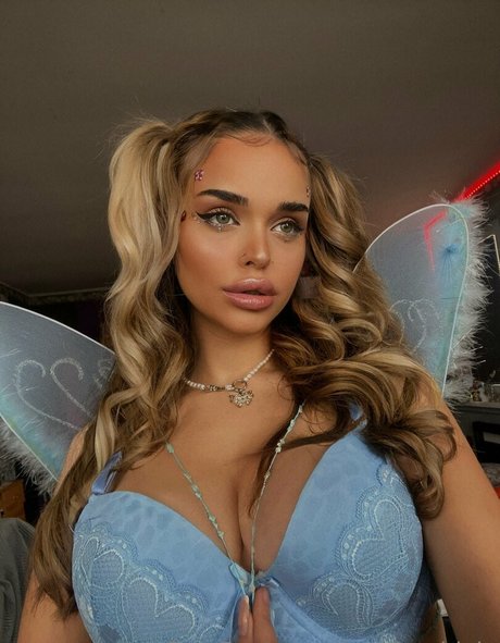 Foto di nudo di fuga di OnlyFans di Barbiefantasylucy