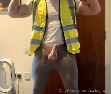 Foto di nudo di fuga di OnlyFans di Muscleginger