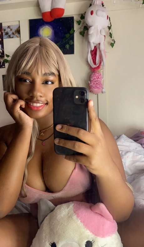 Foto di nudo di fuga di OnlyFans di Kittibabi