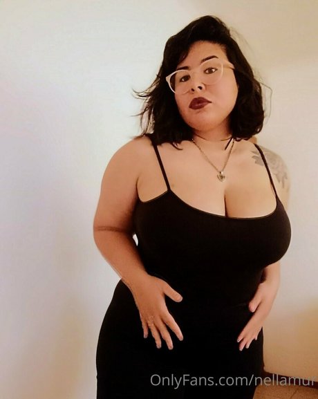 Foto di nudo di fuga di OnlyFans di Nellamur