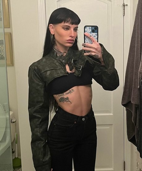 Foto di nudo di fuga di OnlyFans di Lilith Czar