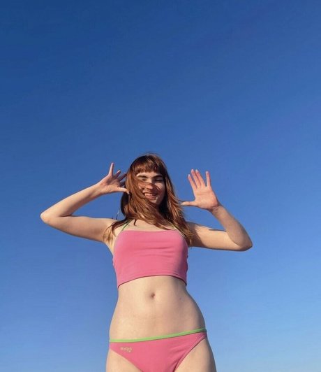 Foto di nudo di fuga di OnlyFans di Ivy Wolk