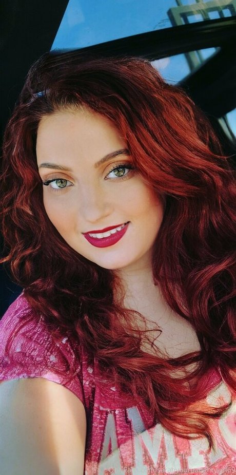 Sarahyournaughtygirl69