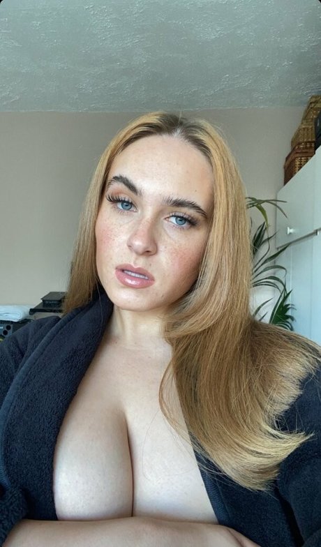 Angelinafoxxx