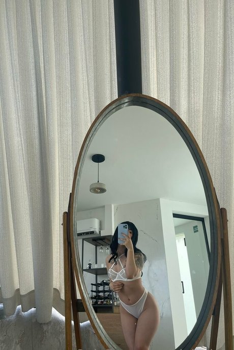 Foto di nudo di fuga di OnlyFans di Itspixie