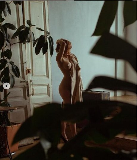 Foto di nudo di fuga di OnlyFans di Sashakatser