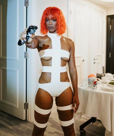 Ari Lennox
