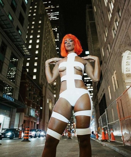 Ari Lennox