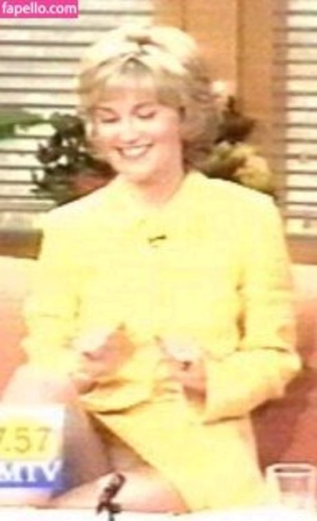 Foto di nudo di fuga di OnlyFans di Anthea Turner