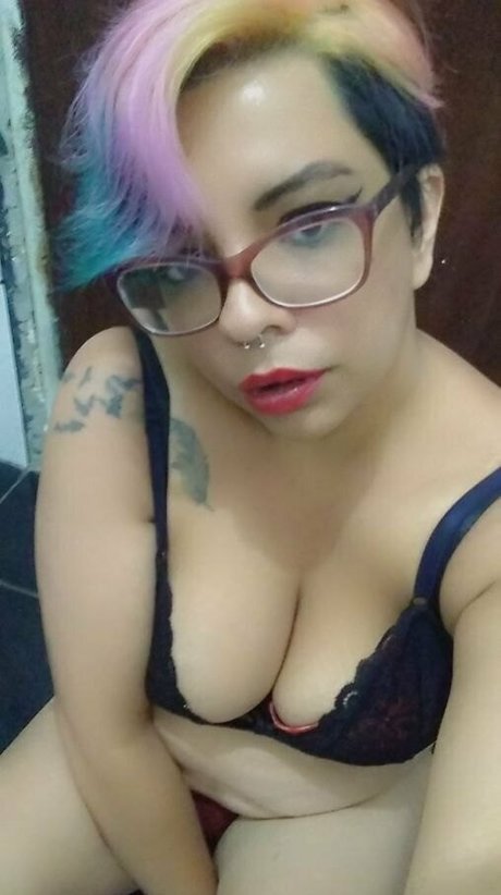 Foto di nudo di fuga di OnlyFans di Liliveil666