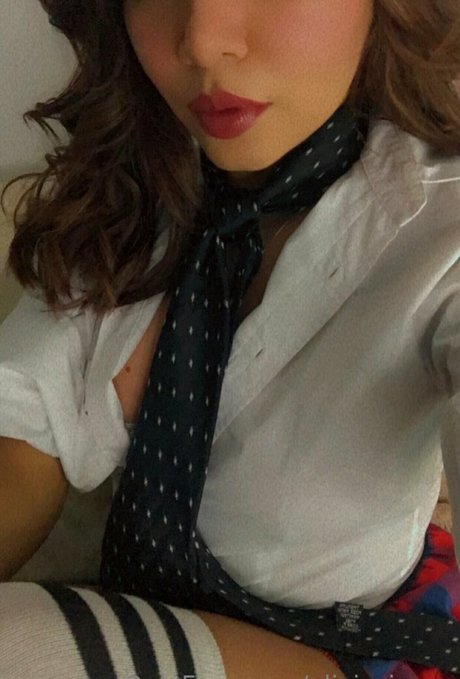 Oliviajones2
