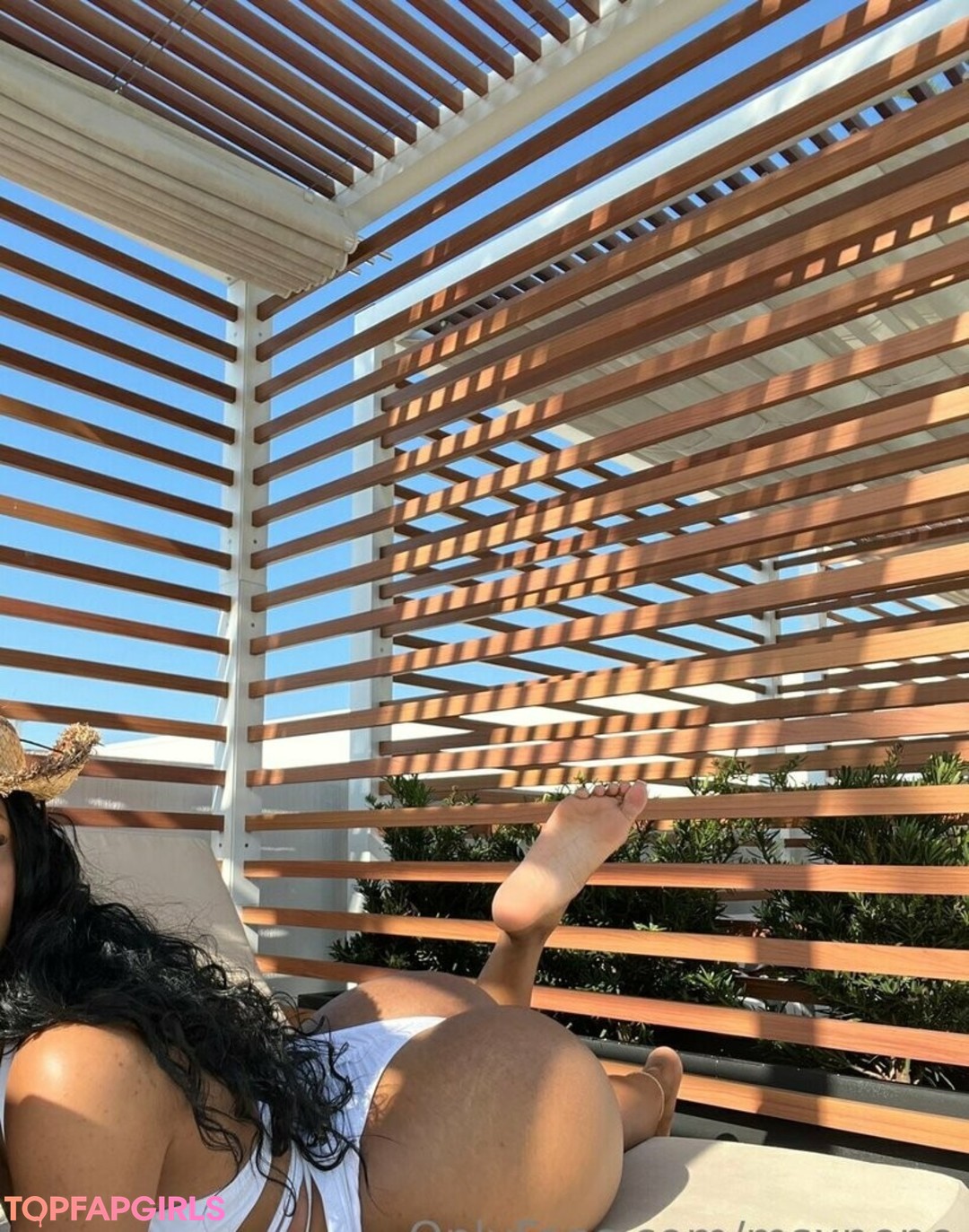 Foto di nudo di fuga di OnlyFans di Thatgirlneya #12 Foto di nudo di fuga di OnlyFans di Thatgirlneya #12